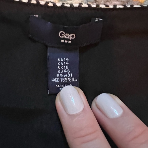 GAP Black & White Pattern Mini Skirt - Picture 4 of 4